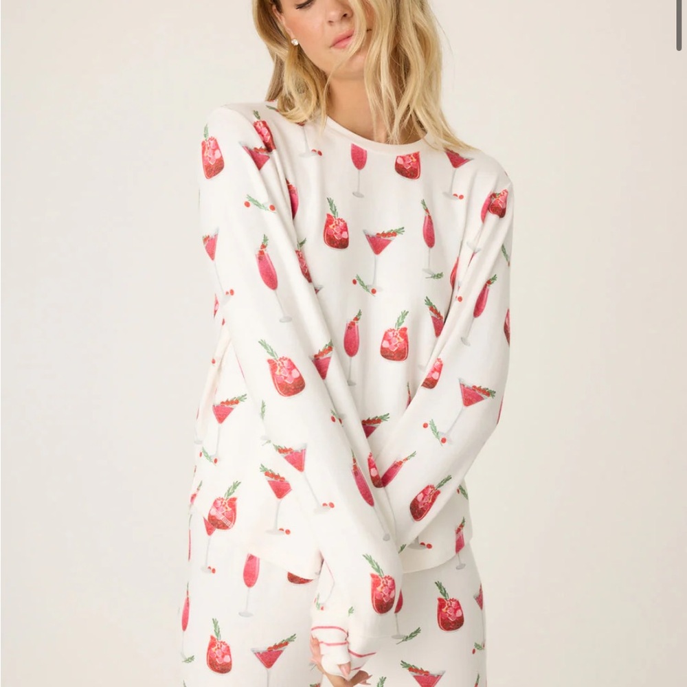 NWT PJ Salvage Cranberries and Cocktails Top M